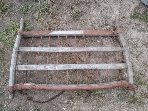 Népi szekér , saroglya , szekér oldal