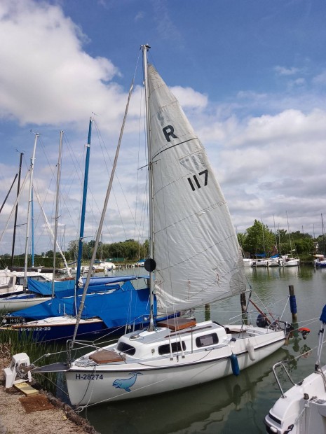 Neptun 22 vitorls haj Balatonon