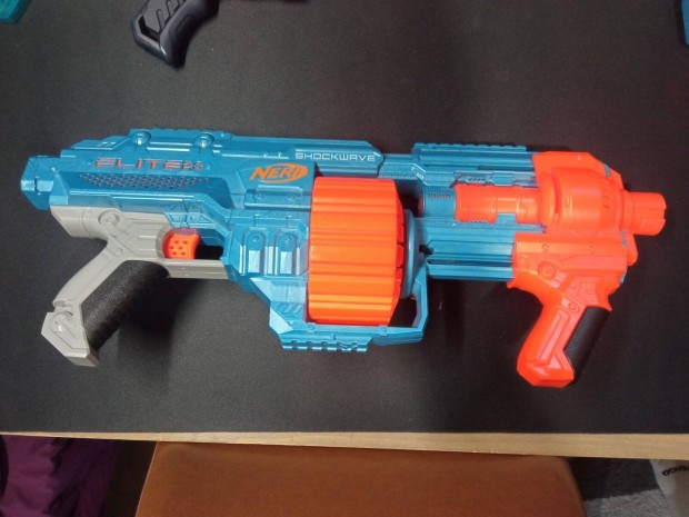 Nerf Elite szivacslv fegyver