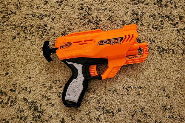 Nerf N-Strike Elite Accustrike Quadrant E0012 szivacslv fegyver