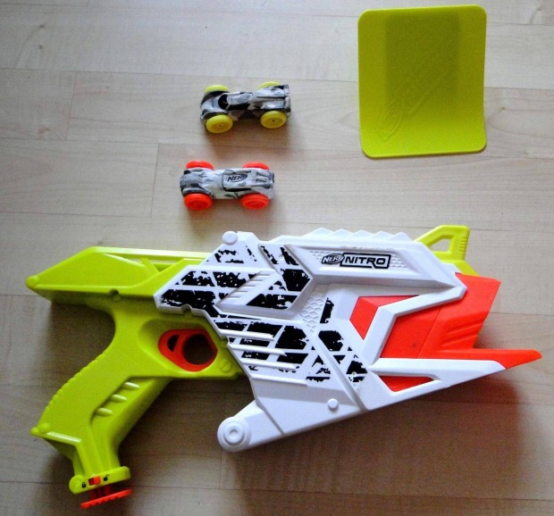 Nerf Nitro aut kilv szett elad, csere