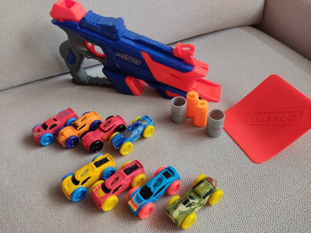 Nerf Nitro szivacs aut kilv jtek