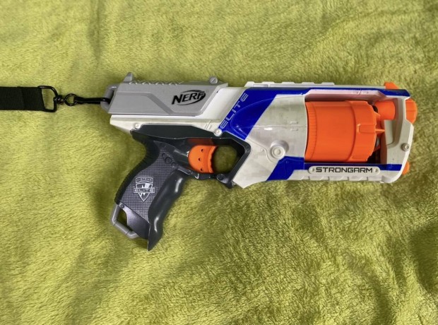 Nerf n stryke elite strogarm