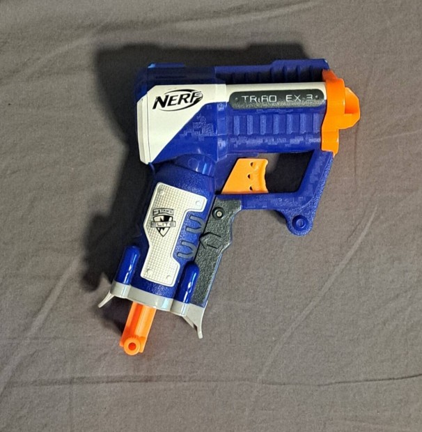 Nerf puskk, kln kln vagy egybe elvihetk.