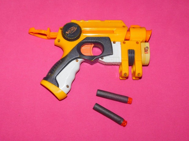 Nerf szivacslvedkes jtkpisztoly, 25 cm