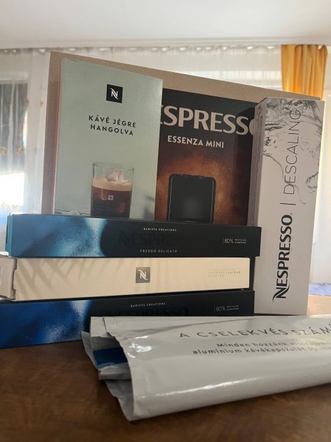 Nespresso Essenza Mini kvfz