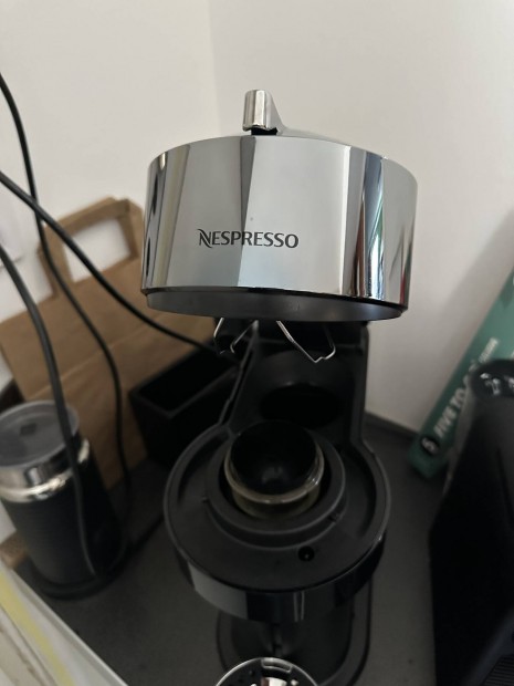 Nespresso Vertuo Next Deluxe