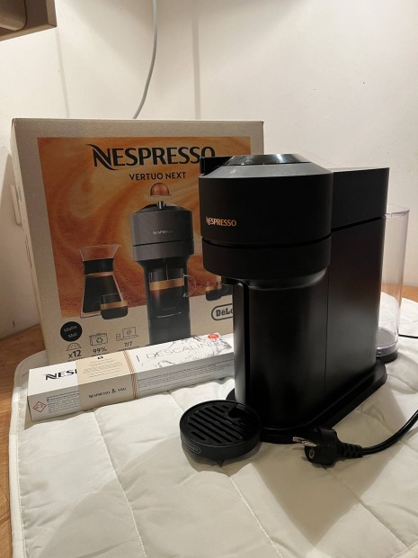 Nespresso Vertuo Next  EN120.BM black matte 