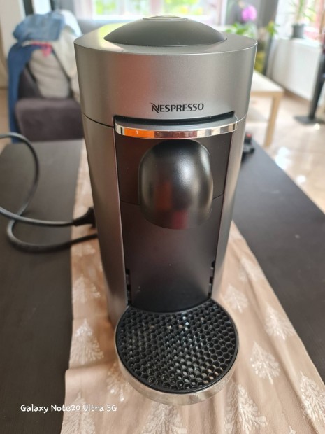 Nespresso Vertuo Plus Deluxe kapszuls kvfz 