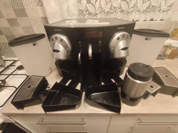Nespresso kávégép Gemini CS 220