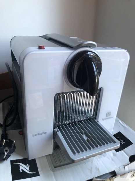 Nespresso le cube kvgp