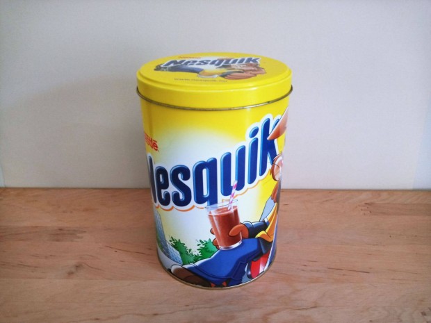 Nesquik nagy fm doboz dombornyomott