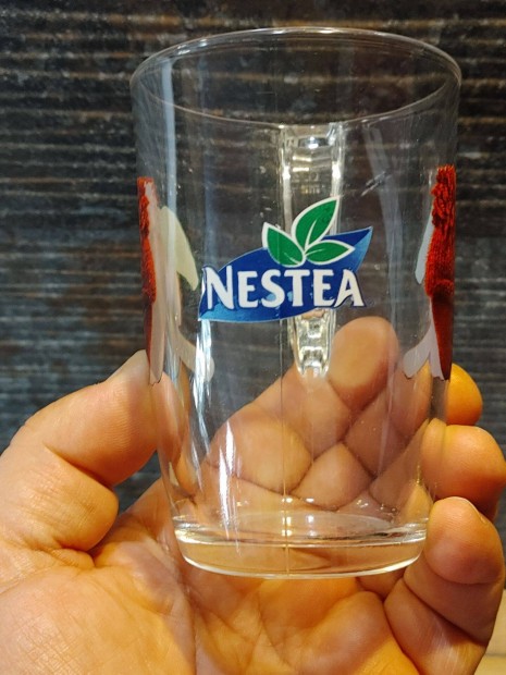 Nestea veg pohr