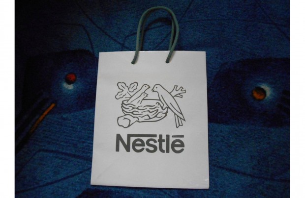 Nestl dsztasak j