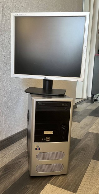 Netezs Nagyi PC+Monitor WIN10 licensz