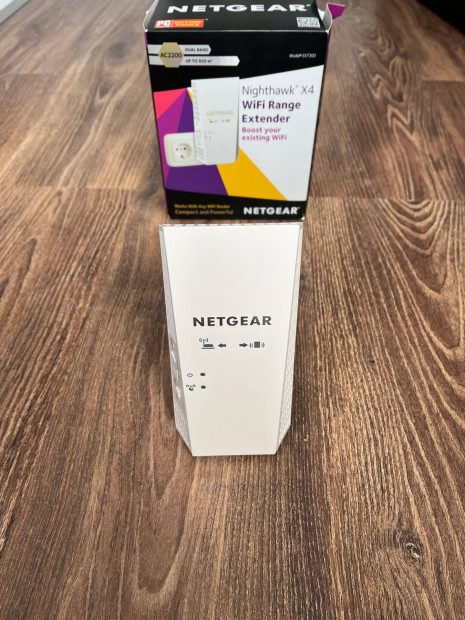 Netgear AC2200 Nighthawk X4 WiFi Mesh Extender