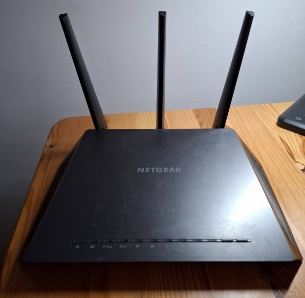 Netgear R7000 router