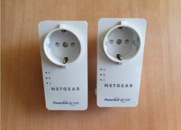 Netgear powerline xav5401 8000ft/2db