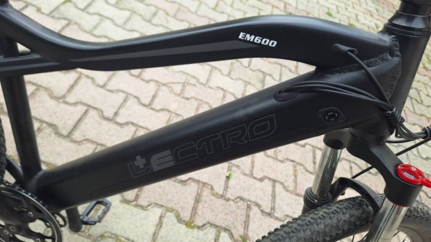 Neuzer Lectro em600 elektromos mtb