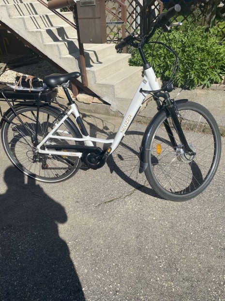 Neuzer Zagon Mxus 2021 E-trekking elektromos kerékpár bicikli
