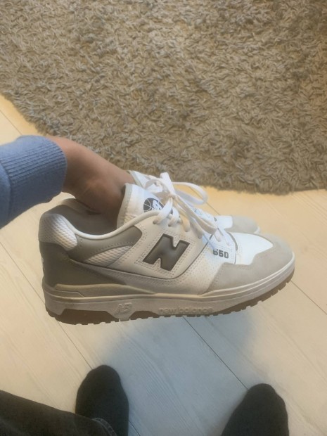 New Balance 550    42