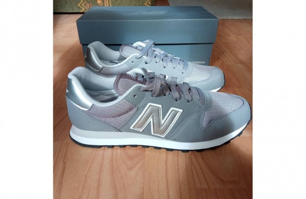 New Balance GM500Grey 42.5