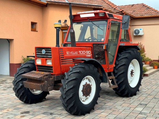 New Holland 110 - 90 DT traktor elad