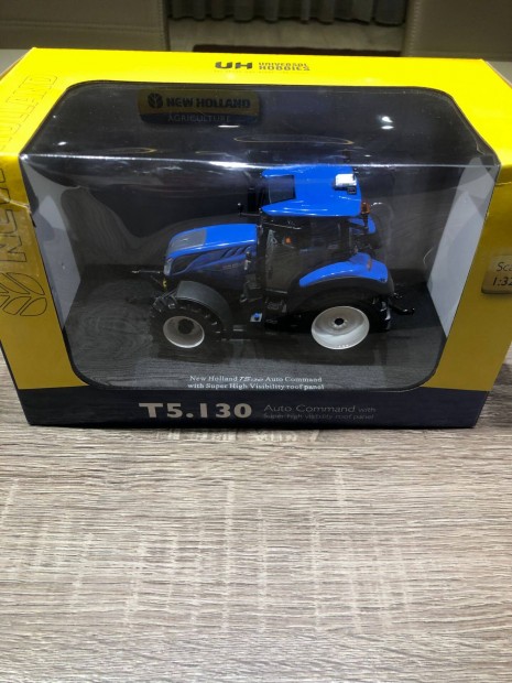 New Holland 1:32 mretarny traktor