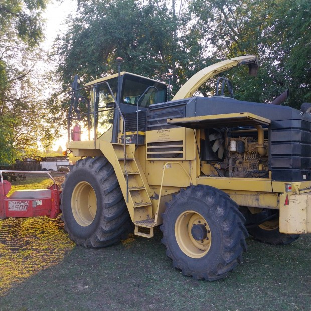 New Holland FX 450 silz