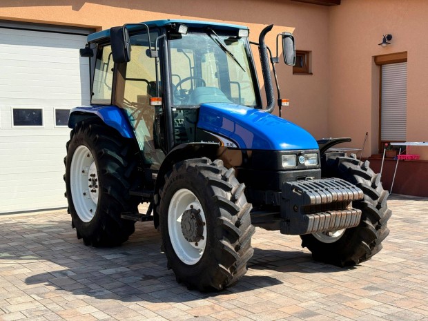 New Holland TL 90 traktor