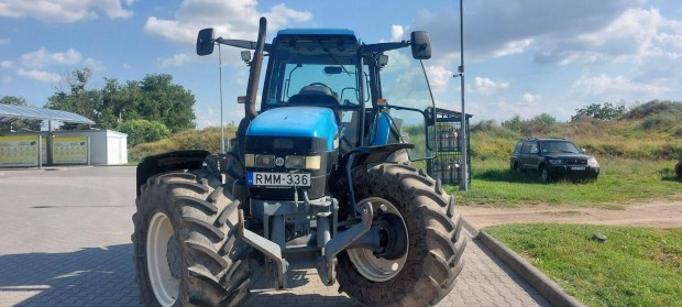 New Holland TM150