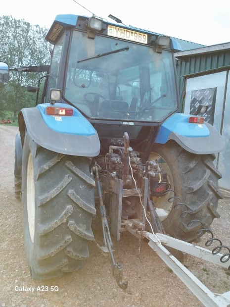 New Holland TS 115