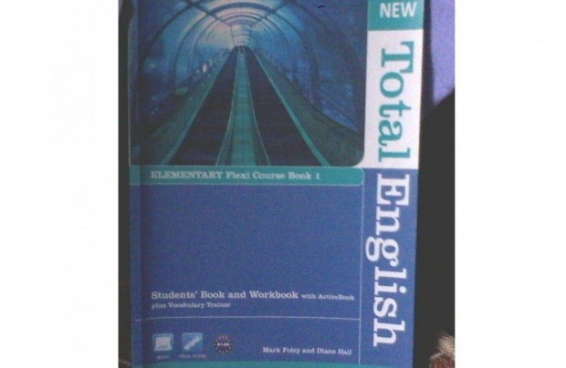 New Total English könyv + CD használt de jó állapot, beirásokkal