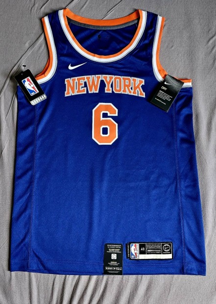 New York Knicks Kristaps Porzingis NBA swingman mez,cmks 