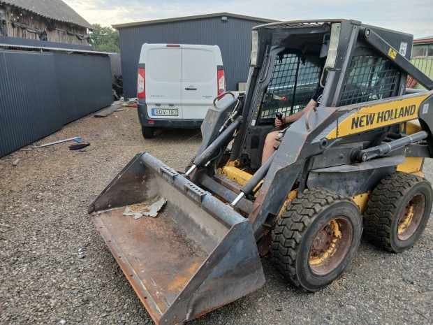 New holland Bobcat homlokrakodó