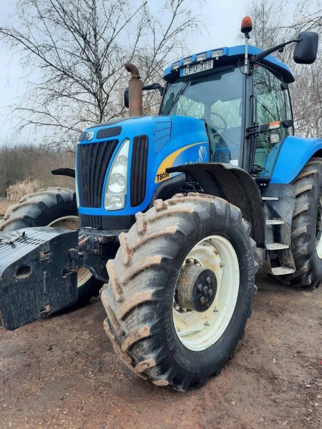 New holland T 8050