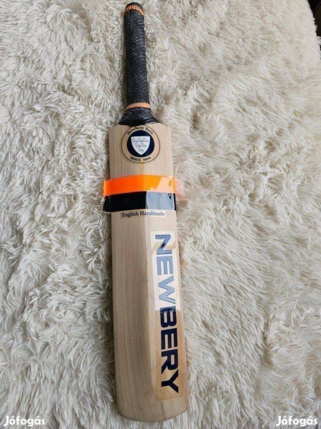 Newbery junior crickett t j