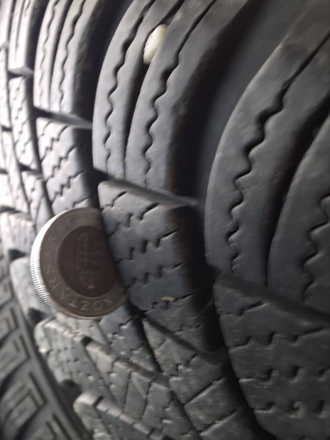 Nexen 185 60 15 t�li gumik 4db felni n�lk�l 