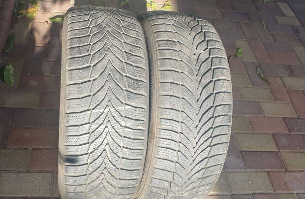 Nexen 215/45 ZR 18 téligumi 2 db