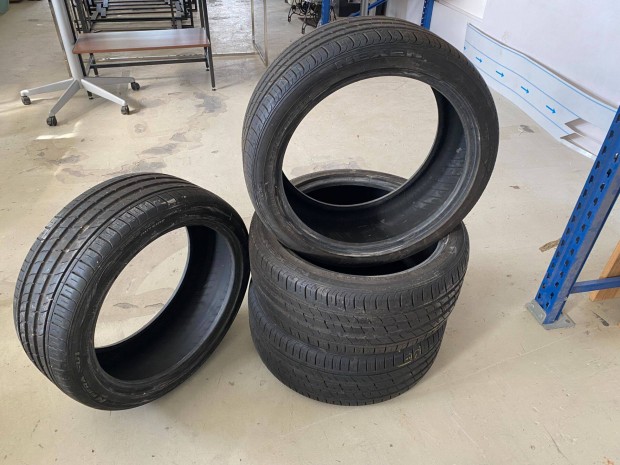 Nexen 245/40ZR19 Autógumi