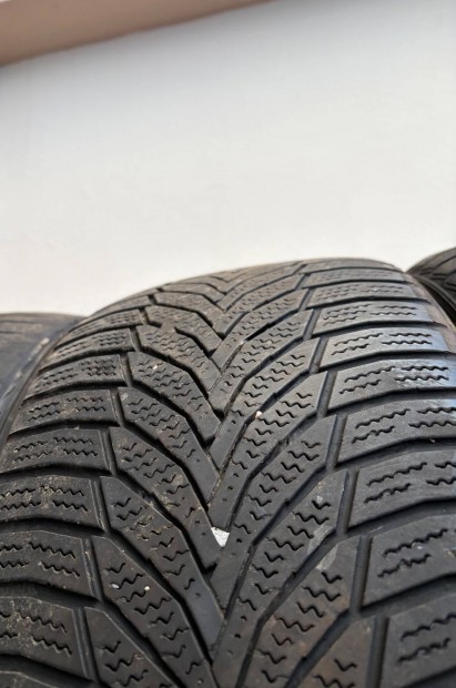 Nexen tli gumi 225/45/17 dot 22