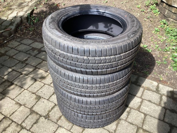 Nexen tligumi 215/60 R16 C 5000km-t futott