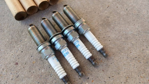 Ngk91432 irridium gy�jt�gyertya, Renault Clio 3, 1620km