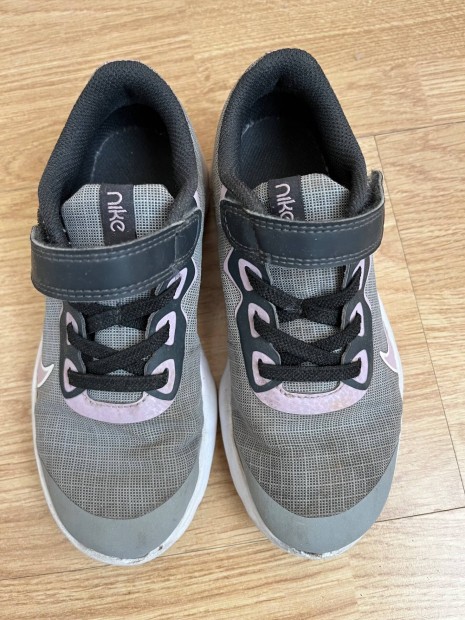Nike 30-as cip