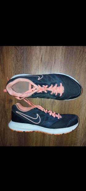 Nike 40,5/41 sportcip 