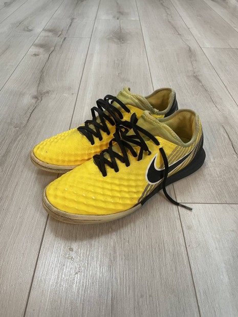 Nike 44,5-es simatalp focicip