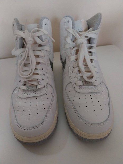 Nike AF 1 magasszárú fehér (ezüst pipával) sneaker