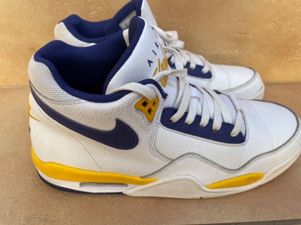 Nike Air Flight Legacy "Lakers"