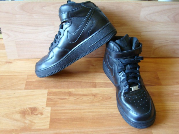 Nike Air Force1 Sport cip 40-es mretben elad