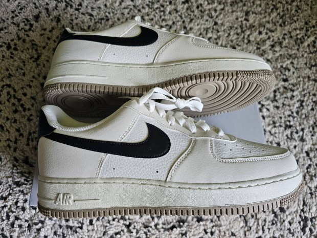 Nike Air Force 1 07 fehér 44.5-es utcai cipő. Teljesen új, eredeti